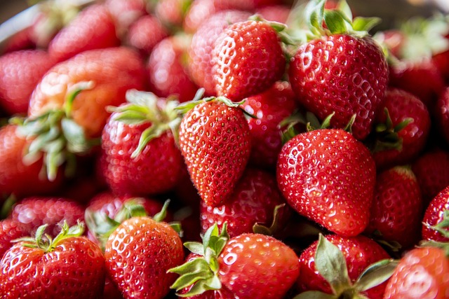 strawberry village of kashmir